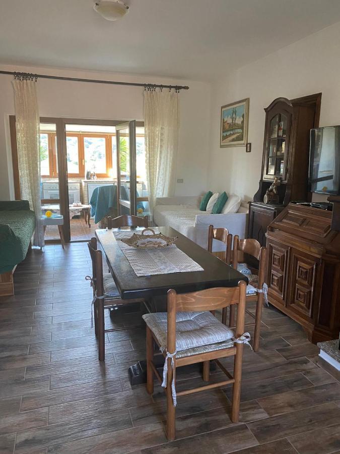 Casa Vittoria Apartment ปาเลา ภายนอก รูปภาพ